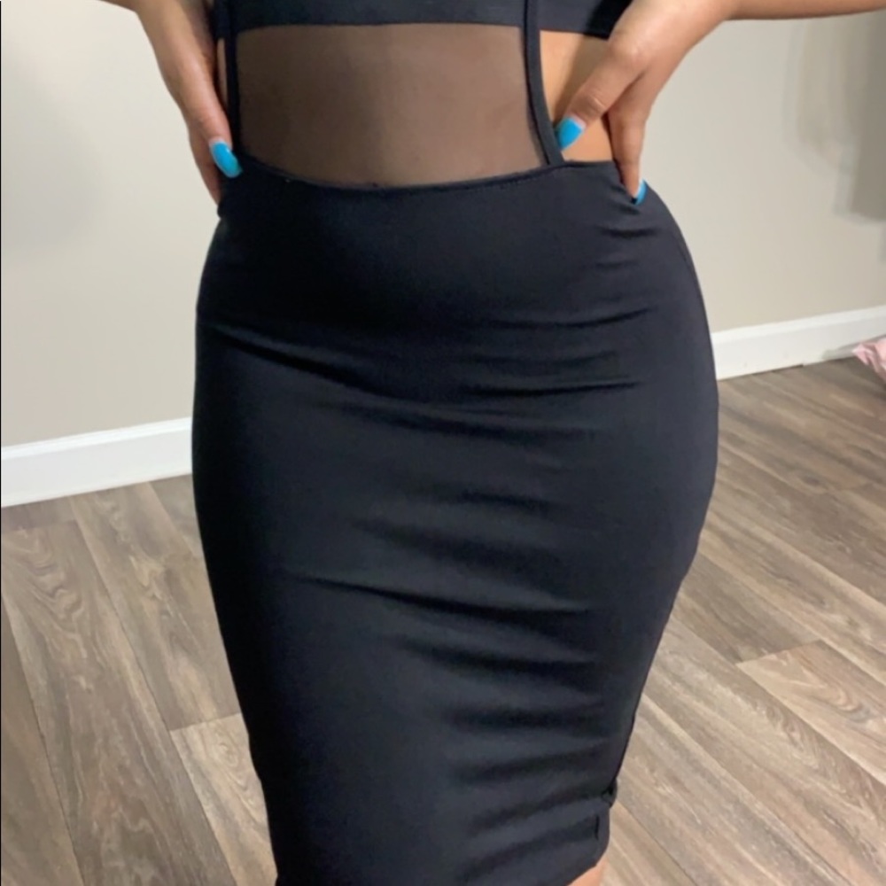Black mesh dress - Picture 2 of 3